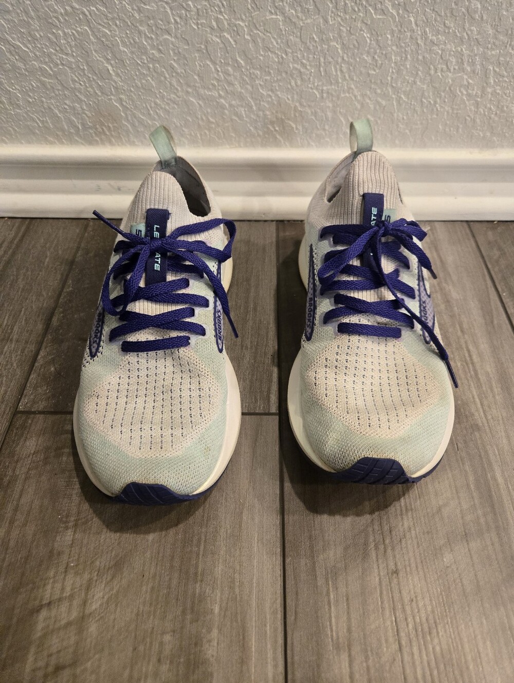 Brooks Levitate StealthFit 5 women’s running shoes, size 7.5